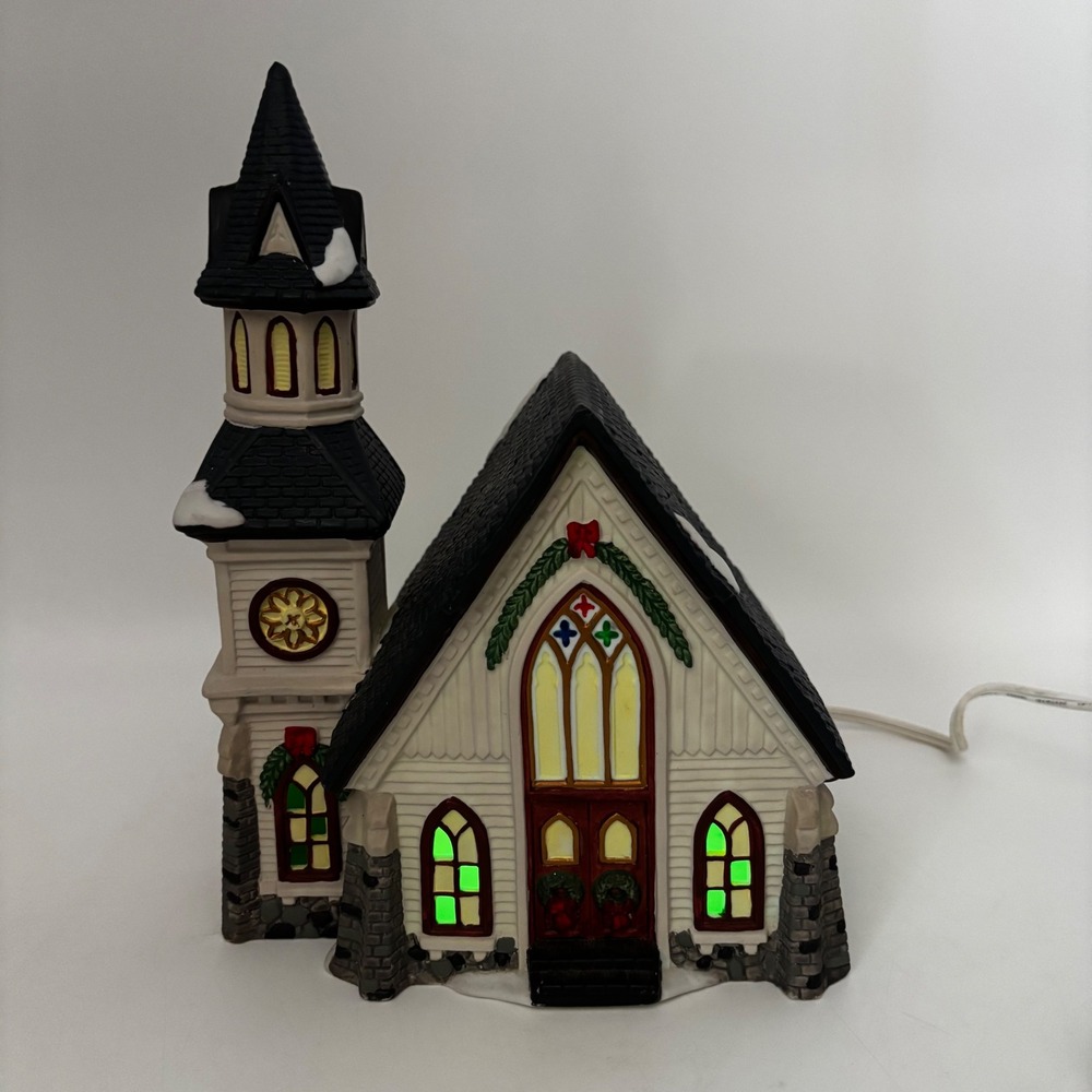 O'Well Vtg Heartland Ceramic Light Up Christmas Village Church Green Bulb Glow